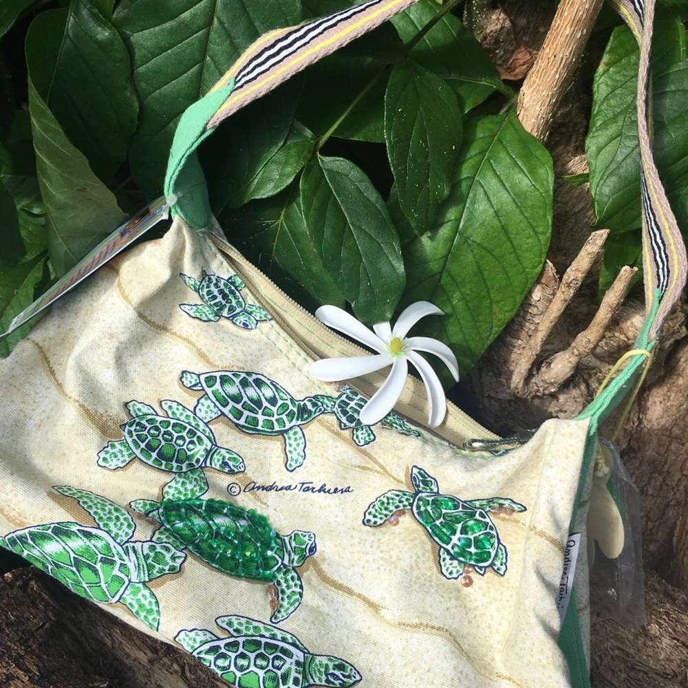 🐢  Green Turtle Embellished Handbag 🐢